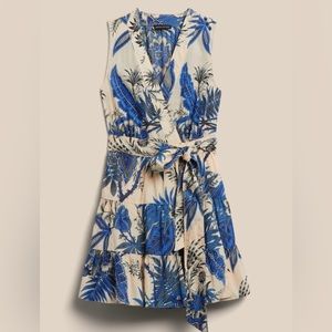 Banana Republic short sleeve wrap dress